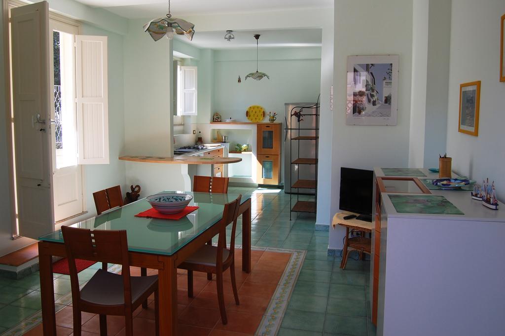 I Tre Golfi Apartment San Vito Lo Capo Ruang foto